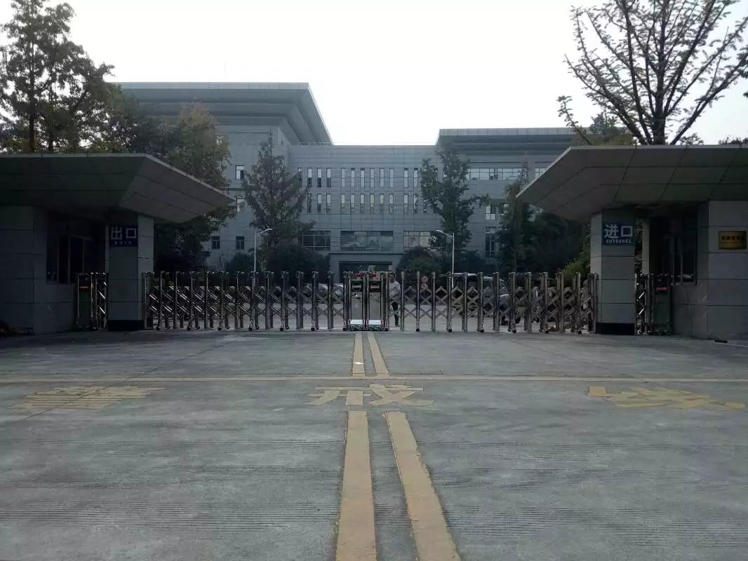 浙江浙江四川消防总队伸缩门